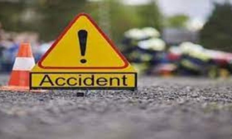 Maharashtra: 2 dead, 1 decapitated as truck hits two motorcycles in Chandrapur