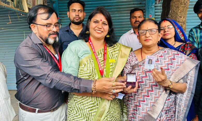 Bhopal Voters Win Diamond Rings In Lucky Draw Event To Raise Turnout - With A Catch