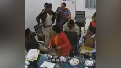 Old Video Of Cop Removing Uniform After Argument With BJP Leader Goes Viral