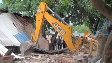 Upset Over Bulldozer Action, UP Villagers Thrash Officers In Front Of Cops