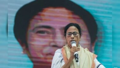 Mamata Banerjee, Union Minister Trade Barbs Over Mohan Bhagwat