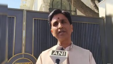 Kumar Vishwas' Wife Cried When Manish Sisodia Lost. It Was Not Out Of Empathy