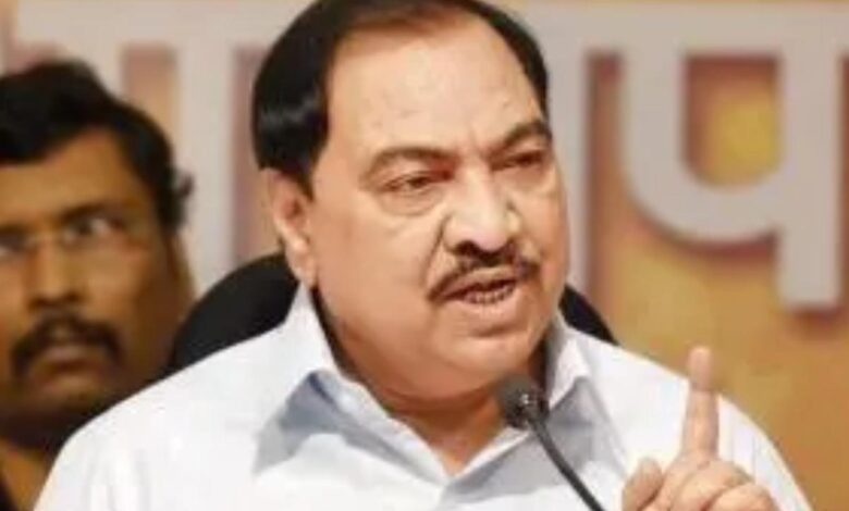 Met CM Fadnavis regarding pending works in Jalgaon: Eknath Khadse