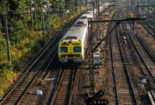 Mumbai local train update: Signal glitch hits Central Railway`s local services